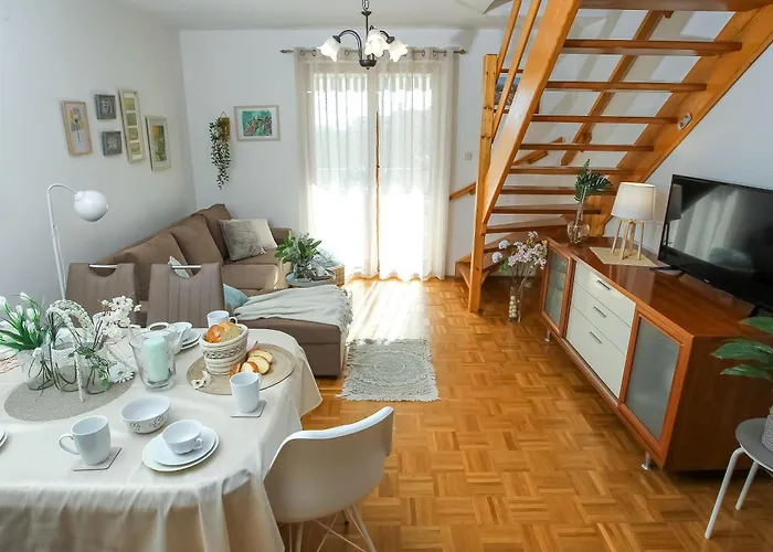 Cozy Retreat With Parking, Balconies & Garden Fireplace